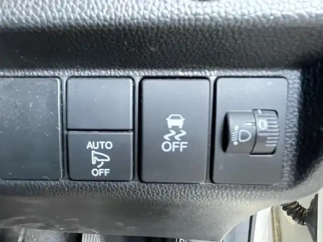 ホンダ フィット 13G Fパッケージ 埼玉県 2017(平29)年 9.1万km プレミアムホワイトパールⅡ ・純正ナビゲーション/・バックカメラ/・ドライブレコーダー/・ETC/・フロアマット/・ドアバイザー/・スマートキー/・スペアキー/・前後タイヤ2022年製（ブリジストン）/・新車保証書/・取扱説明書