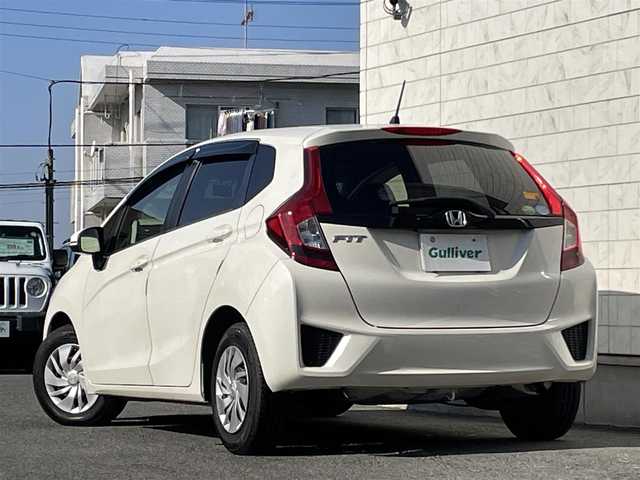 ホンダ フィット 13G Fパッケージ 埼玉県 2017(平29)年 9.1万km プレミアムホワイトパールⅡ ・純正ナビゲーション/・バックカメラ/・ドライブレコーダー/・ETC/・フロアマット/・ドアバイザー/・スマートキー/・スペアキー/・前後タイヤ2022年製（ブリジストン）/・新車保証書/・取扱説明書