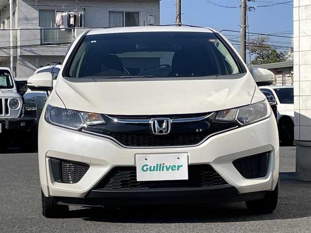 ホンダ フィット 13G Fパッケージ 埼玉県 2017(平29)年 9.1万km プレミアムホワイトパールⅡ ・純正ナビゲーション/・バックカメラ/・ドライブレコーダー/・ETC/・フロアマット/・ドアバイザー/・スマートキー/・スペアキー/・前後タイヤ2022年製（ブリジストン）/・新車保証書/・取扱説明書