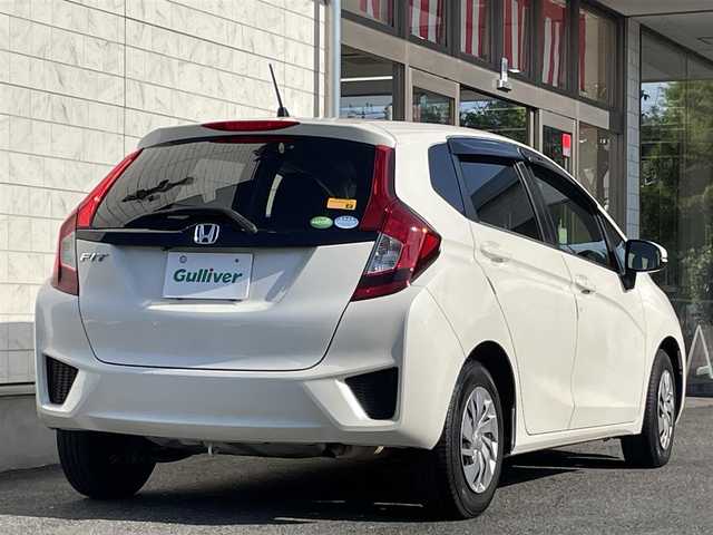 ホンダ フィット 13G Fパッケージ 埼玉県 2017(平29)年 9.1万km プレミアムホワイトパールⅡ ・純正ナビゲーション/・バックカメラ/・ドライブレコーダー/・ETC/・フロアマット/・ドアバイザー/・スマートキー/・スペアキー/・前後タイヤ2022年製（ブリジストン）/・新車保証書/・取扱説明書