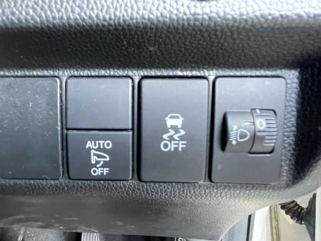 ホンダ フィット 13G Fパッケージ 埼玉県 2017(平29)年 9.1万km プレミアムホワイトパールⅡ ・純正ナビゲーション/・バックカメラ/・ドライブレコーダー/・ETC/・フロアマット/・ドアバイザー/・スマートキー/・スペアキー/・前後タイヤ2022年製（ブリジストン）/・新車保証書/・取扱説明書