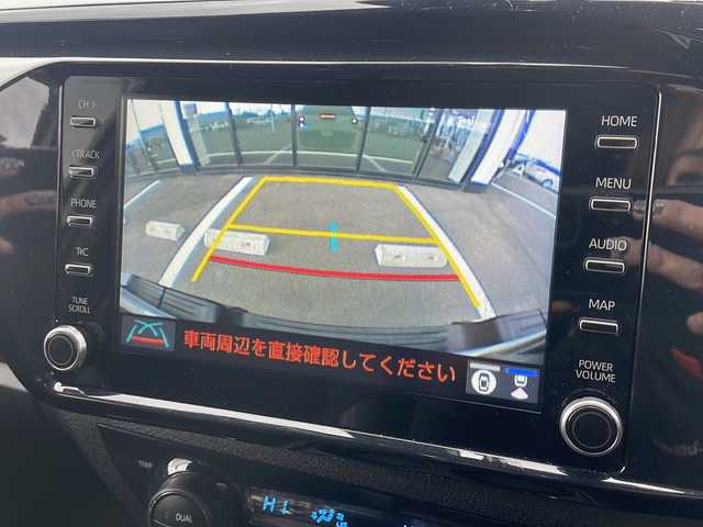 トヨタ ハイラックス Z GRスポーツ 道東・釧路十勝 2024(令6)年 1.1万km プラチナホワイトパールマイカ ・寒冷地仕様/・4WD/・純正ディスプレイオーディオ/(ナビ・FM・AM・BT・Miracast)/・全方位カメラ/・トヨタセーフティセンス/・プリクラッシュセーフティ/・レーンキープアシスト/・レーダークルーズコントロール/・ダウンヒルアシストコントロール/・横滑り防止/・GR専用シート/・純正マッドフラップ/・TRDフロアマット/・センターデフロック/・アイドリングストップ/・LEDヘッドライト/・オートライト/・社外キャノピー/・パドルシフト/・スマートキー/・プッシュスタート/・夏用タイヤ【2023年　4ミリ】　積込