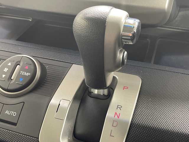 ホンダ フリード G プレミアムエディション 神奈川県 2015(平27)年 4.6万km ホワイトオーキッドパール 両側電動/社外7型ナビ/Bカメラ/ETC/TV/クルーズコントロール/ハーフレザーシート/HIDヘッドライト/オートライト/電動格納ミラー/ウインカーミラー/スペアキー/取扱説明書/スペアキー