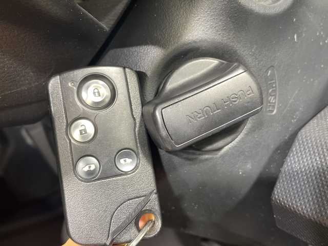 ホンダ フリード G プレミアムエディション 神奈川県 2015(平27)年 4.6万km ホワイトオーキッドパール 両側電動/社外7型ナビ/Bカメラ/ETC/TV/クルーズコントロール/ハーフレザーシート/HIDヘッドライト/オートライト/電動格納ミラー/ウインカーミラー/スペアキー/取扱説明書/スペアキー