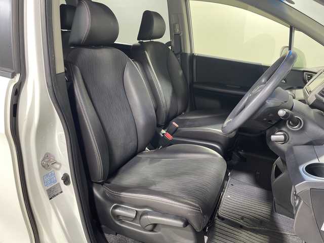 ホンダ フリード G プレミアムエディション 神奈川県 2015(平27)年 4.6万km ホワイトオーキッドパール 両側電動/社外7型ナビ/Bカメラ/ETC/TV/クルーズコントロール/ハーフレザーシート/HIDヘッドライト/オートライト/電動格納ミラー/ウインカーミラー/スペアキー/取扱説明書/スペアキー