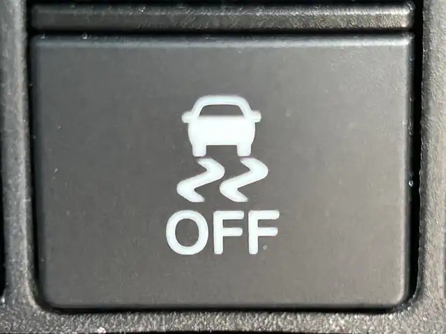 ホンダ ヴェゼル ハイブリッド e:HEV Z 岡山県 2021(令3)年 4.1万km サンドカーキパール 登録時走行距離40180km/純正ナビ/フルセグTV（AM/FM/CD/DVD/Bluetooth）/バックカメラ/ビルトインETC/ドライブレコーダー/パワーバックドア/ホンダセンシング/・ブラインドスポットモニター/・衝突軽減ブレーキ/・アダプティブクルーズコントロール/・クリアランスソナー/・パーキングサポートブレーキ/・標識認識システム/・ヒルディセントコントロール/ハーフレザーシート/D/N席シートヒーター/純正18インチアルミホイール/LEDヘッドライト/スマートキー×2