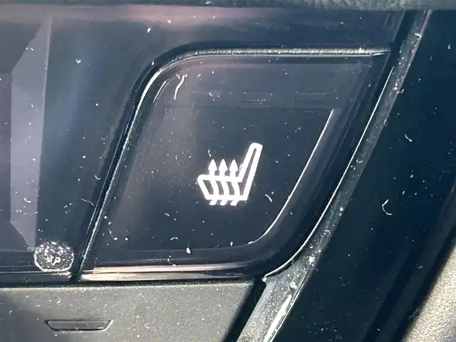 ホンダ ヴェゼル ハイブリッド e:HEV Z 岡山県 2021(令3)年 4.1万km サンドカーキパール 登録時走行距離40180km/純正ナビ/フルセグTV（AM/FM/CD/DVD/Bluetooth）/バックカメラ/ビルトインETC/ドライブレコーダー/パワーバックドア/ホンダセンシング/・ブラインドスポットモニター/・衝突軽減ブレーキ/・アダプティブクルーズコントロール/・クリアランスソナー/・パーキングサポートブレーキ/・標識認識システム/・ヒルディセントコントロール/ハーフレザーシート/D/N席シートヒーター/純正18インチアルミホイール/LEDヘッドライト/スマートキー×2