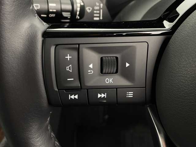 日産 オーラ G レザーエディション 新潟県 2024(令6)年 0.7万km ミッドナイトブラック/サンライズカッパー エマージェンシーブレーキ/スマートルームミラー/ワイヤレス充電/純正ナビ/フルセグTV/Bluetooth/アラウンドビューモニター/プロパイロット/LEDオートライト/オートハイビーム/シートヒーター/ステアリングヒーター/純正17インチアルミホイール/ステアリングリモコン/電格ミラー/ウィンカーミラー/スマートキー/ビルトインETC2.0