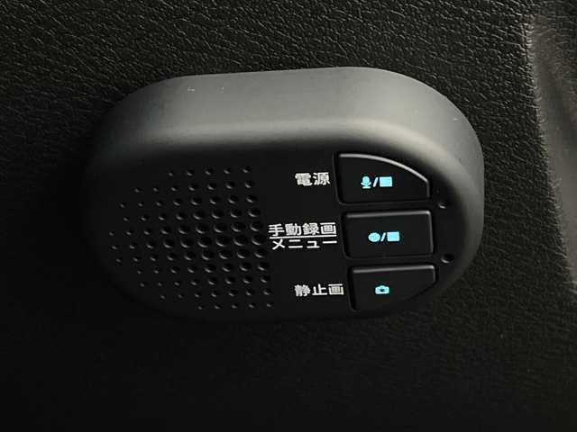 日産 オーラ G レザーエディション 新潟県 2024(令6)年 0.7万km ミッドナイトブラック/サンライズカッパー エマージェンシーブレーキ/スマートルームミラー/ワイヤレス充電/純正ナビ/フルセグTV/Bluetooth/アラウンドビューモニター/プロパイロット/LEDオートライト/オートハイビーム/シートヒーター/ステアリングヒーター/純正17インチアルミホイール/ステアリングリモコン/電格ミラー/ウィンカーミラー/スマートキー/ビルトインETC2.0