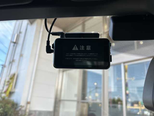 ＢＭＷ Ｚ４ M40i 静岡県 2019(平31)年 1.4万km アルピンホワイトⅢ 純正ナビ/・AM/FM/・Connected Music/・Spotify/・音楽ライブラリ/・USB/・Bluetooth/・Screen Mirroring/主要装備/・追従機能付クルコン/・ドライブレコーダー/・ＥＴＣ/・クリアランスソナー/・パドルシフト/・ワイヤレス充電/・harman/kardon/・電動オープン/・アイドリングストップ/・パーキングアシスト/・電動パーキング/・車線逸脱警告/・ステアリングサポート