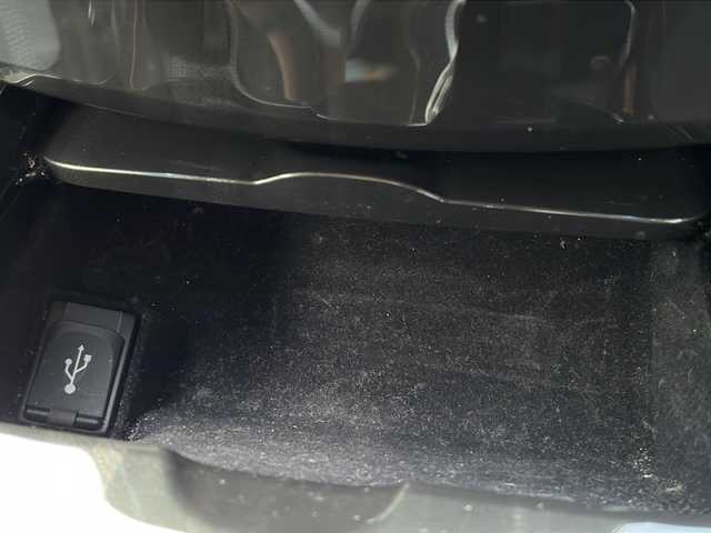 トヨタ クラウン アスリート S 山口県 2013(平25)年 6.7万km ホワイトパールクリスタルシャイン 禁煙車/取扱説明書/純正メモリナビ/　Bluetooth、CD、DVD、HDD、フルセグTV/レーダークルーズコントロール/バックカメラ/ETC/前方ドライブレコーダー/パワーシート【D+N席】/純正フロアマット/純正17インチアルミホイール/左右分離型フルオートエアコン/ステアリングスイッチ/プッシュスタート/スマートキー/スペアキー/パーキングアシスト/プリクラッシュセーフティ/盗難防止装置