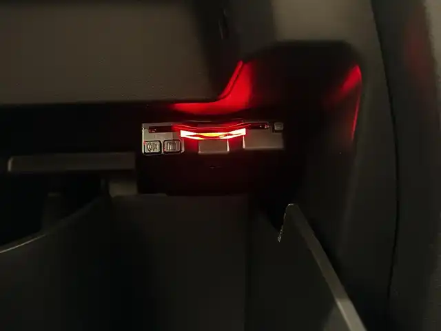 ＤＳオートモビル ＤＳ３ クロスバック グランシック 熊本県 2021(令3)年 2万km パープル 純正ディスプレイオーディオ（AppleCarPlay、Bluetooth、USB、地デジ）/バックカメラ/HUD/ETC/FOCAL　ELECTRAスピーカー/コーナセンサー　/純正18インチアルミホイール/LEDヘッドライト/ACC