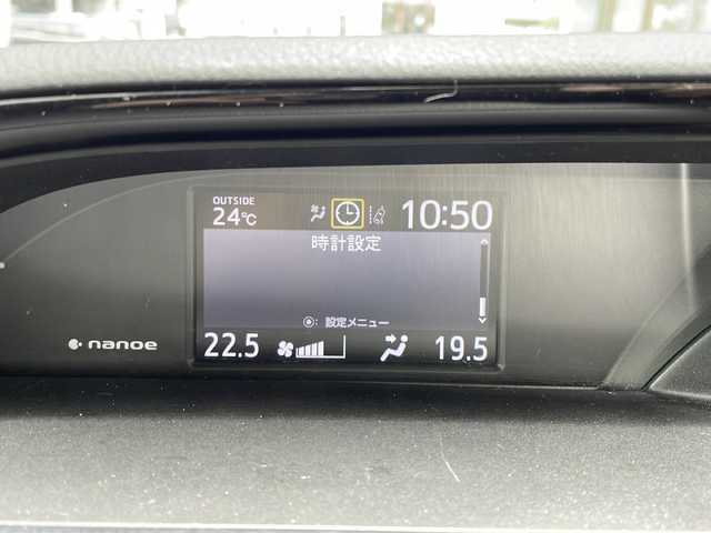トヨタ エスクァイア Gi 山形県 2020(令2)年 4.2万km ブラック ワンオーナー/社外ナビ/CD/DVD/フルセグTV/Bluetooth接続/社外フリップダウンモニター/レザーシート/前席シートヒーター/両側パワースライドドア/クルーズコントロール/フロントワイパーディアイサー/アイドリングストップ/純正リモコンエンジンスターター/LEDヘッドライト/フォグランプ/純正アルミ（ノーマルタイヤ装着）車載