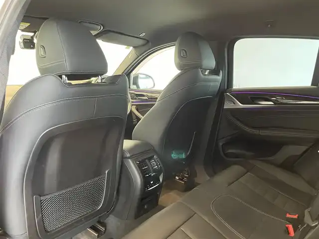 ＢＭＷ Ｘ４ xDrive 30i Mスポーツ 愛知県 2019(令1)年 5.2万km アルピンホワイトⅢ レザーシート　/ＨＵＤ　/純正ナビ　/Ｂｌｕｅｔｏｏｔｈ　/フルセグＴＶ　/ミラーリンク　/インテリジェントセーフ　/ＡＣＣ　/ＬＫＡ　/ＢＳＭ/シートヒーター　/ドライブレコーダー　/ＬＥＤヘッドライト　/ＥＴＣ２．０/パワーバックドア/プッシュスタート/アイドリングストップ/ウィンカーミラー