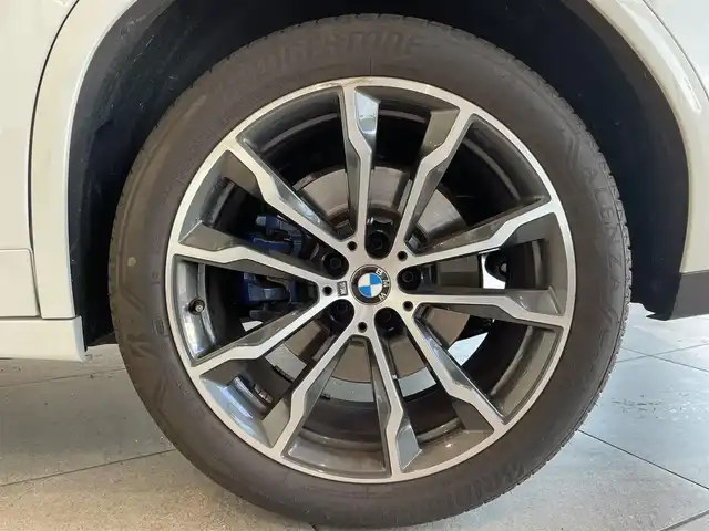 ＢＭＷ Ｘ４ xDrive 30i Mスポーツ 愛知県 2019(令1)年 5.2万km アルピンホワイトⅢ レザーシート　/ＨＵＤ　/純正ナビ　/Ｂｌｕｅｔｏｏｔｈ　/フルセグＴＶ　/ミラーリンク　/インテリジェントセーフ　/ＡＣＣ　/ＬＫＡ　/ＢＳＭ/シートヒーター　/ドライブレコーダー　/ＬＥＤヘッドライト　/ＥＴＣ２．０/パワーバックドア/プッシュスタート/アイドリングストップ/ウィンカーミラー