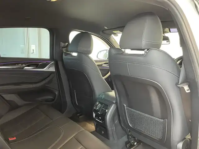 ＢＭＷ Ｘ４ xDrive 30i Mスポーツ 愛知県 2019(令1)年 5.2万km アルピンホワイトⅢ レザーシート　/ＨＵＤ　/純正ナビ　/Ｂｌｕｅｔｏｏｔｈ　/フルセグＴＶ　/ミラーリンク　/インテリジェントセーフ　/ＡＣＣ　/ＬＫＡ　/ＢＳＭ/シートヒーター　/ドライブレコーダー　/ＬＥＤヘッドライト　/ＥＴＣ２．０/パワーバックドア/プッシュスタート/アイドリングストップ/ウィンカーミラー