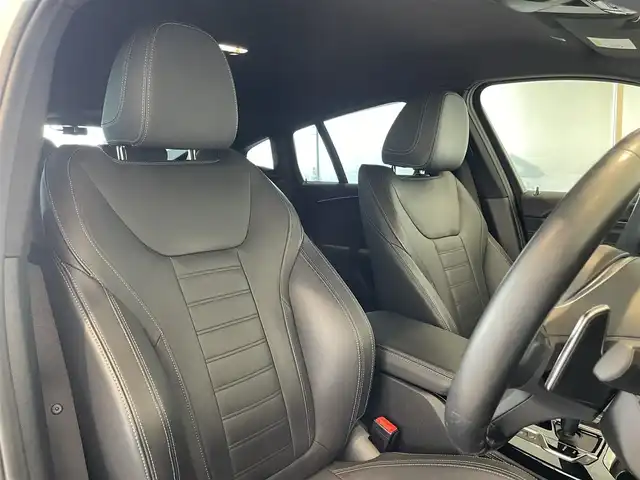 ＢＭＷ Ｘ４ xDrive 30i Mスポーツ 愛知県 2019(令1)年 5.2万km アルピンホワイトⅢ レザーシート　/ＨＵＤ　/純正ナビ　/Ｂｌｕｅｔｏｏｔｈ　/フルセグＴＶ　/ミラーリンク　/インテリジェントセーフ　/ＡＣＣ　/ＬＫＡ　/ＢＳＭ/シートヒーター　/ドライブレコーダー　/ＬＥＤヘッドライト　/ＥＴＣ２．０/パワーバックドア/プッシュスタート/アイドリングストップ/ウィンカーミラー