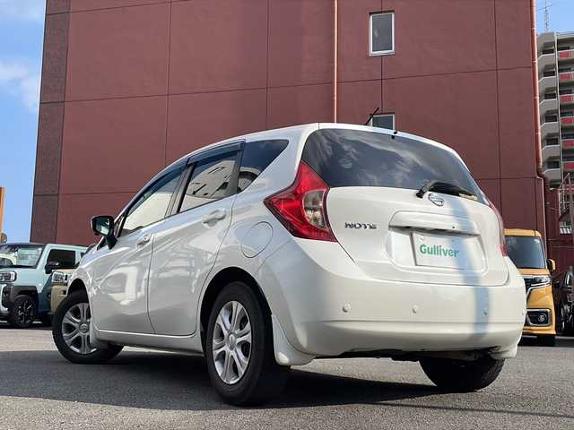 日産 ノート XVセレ +セーフ 宮崎県 2015(平27)年 3.5万km ブリリアントホワイトパール SDナビ（AM/FM/CD/USB/フルセグTV）/３６０度カメラ/ETC/デジタルインナーミラー/衝突軽減ブレーキ