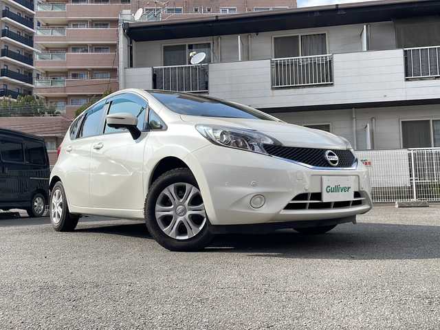 日産 ノート XVセレ +セーフ 宮崎県 2015(平27)年 3.5万km ブリリアントホワイトパール SDナビ（AM/FM/CD/USB/フルセグTV）/３６０度カメラ/ETC/デジタルインナーミラー/衝突軽減ブレーキ