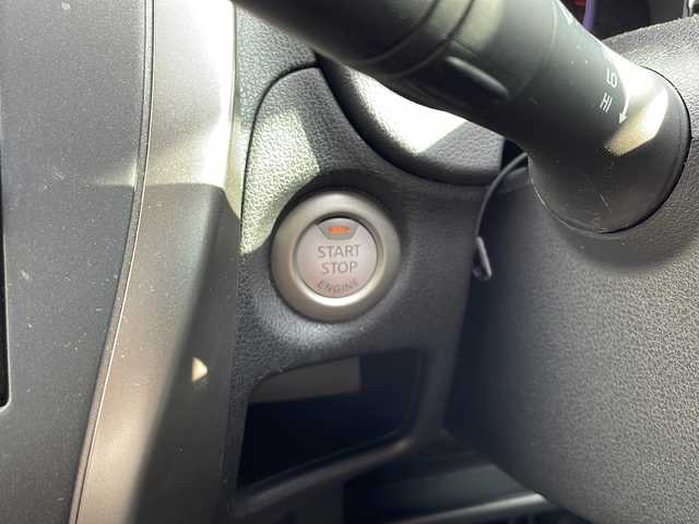 日産 ノート XVセレ +セーフ 宮崎県 2015(平27)年 3.5万km ブリリアントホワイトパール SDナビ（AM/FM/CD/USB/フルセグTV）/３６０度カメラ/ETC/デジタルインナーミラー/衝突軽減ブレーキ