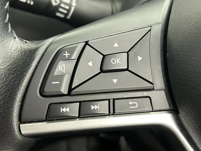 日産 エクストレイル 20Xi Vセレクション 道央・札幌 2022(令4)年 5.8万km ブリリアントホワイトパール ・４WD/・純正メモリナビ/　BT/CD/USB/iPod/AUX/フルセグ/・全方位カメラ/・ビルトインETC/・純正前方ドライブレコーダー/・デジタルインナーミラー/・プロパイロット/・レーダークルーズコントロール/・衝突軽減ブレーキ/・レーンキープアシスト/・横滑り防止/・ダウンヒルアシストコントロール/・前後コーナーセンサー/・全席シートヒーター/・前席パワーシート/・純正フロアマット/・純正スタッドレス18インチAW/・LEDヘッドライト/・オートライト/・オートマチックハイビーム/・ヘッドライトレベライザー/・プッシュスタート/・スマートキー
