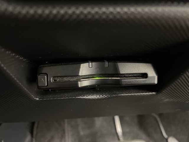 ダイハツ ロッキー G 鹿児島県 2020(令2)年 2.8万km シャイニングホワイトパール 社外ナビ　/（フルセグ/Ｂｌｕｅｔｏｏｔｈ/CD/DVD)/パノラミックビューモニター　/レーダークルーズコントロール　/コーナーセンサー　/純正フロアマット　/ＥＴＣ　/純正フロアマット　/社外ドライブレコーダー　/スマートアシスト/純正アルミホイール