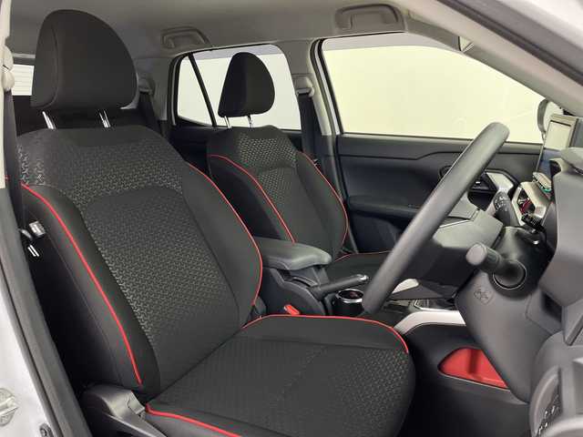 ダイハツ ロッキー G 鹿児島県 2020(令2)年 2.8万km シャイニングホワイトパール 社外ナビ　/（フルセグ/Ｂｌｕｅｔｏｏｔｈ/CD/DVD)/パノラミックビューモニター　/レーダークルーズコントロール　/コーナーセンサー　/純正フロアマット　/ＥＴＣ　/純正フロアマット　/社外ドライブレコーダー　/スマートアシスト/純正アルミホイール