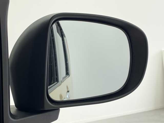 ダイハツ タント ファンクロスターボ 愛知県 2025(令7)年 0.4万km サンドベージュメタリック 純正ナビ/・Bluetooth/・CD/DVD/・フルセグテレビ/・SD音楽録音/バックカメラ/スマートアシスト/・衝突回避支援ブレーキ機能/・車線逸脱抑制制御機能/・路側逸脱警報機能/・先行車発進お知らせ機能/・標識認識機能/シートヒーター/両側パワースライドドア/・ウェルカムオープン機能/電動パーキングブレーキ/オートマチックハイビーム/前後コーナーセンサー/LEDヘッドライト/純正フロアマット