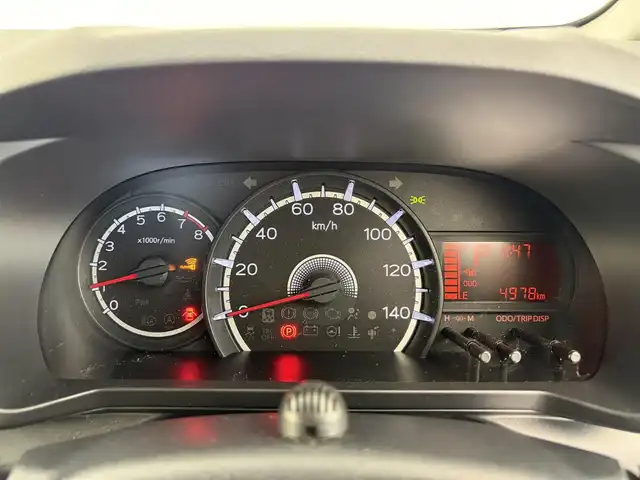 ダイハツ ムーヴ X リミテッドⅡ SAⅢ 愛知県 2020(令2)年 0.5万km パールホワイトⅢ 純正ナビ（ワンセグ、CD、DVD、Bluetooth）/ETC/Bカメラ/衝突軽減ブレーキ/レーンキープアシスト/オートハイビーム/ドラレコ前/LEDヘッドライト/スマートキー/シートヒーター（D席）/オートライト/純正14インチAW/純正フロアマット/横滑り防止装置/フォグライト