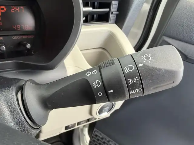 ダイハツ ムーヴ X リミテッドⅡ SAⅢ 愛知県 2020(令2)年 0.5万km パールホワイトⅢ 純正ナビ（ワンセグ、CD、DVD、Bluetooth）/ETC/Bカメラ/衝突軽減ブレーキ/レーンキープアシスト/オートハイビーム/ドラレコ前/LEDヘッドライト/スマートキー/シートヒーター（D席）/オートライト/純正14インチAW/純正フロアマット/横滑り防止装置/フォグライト