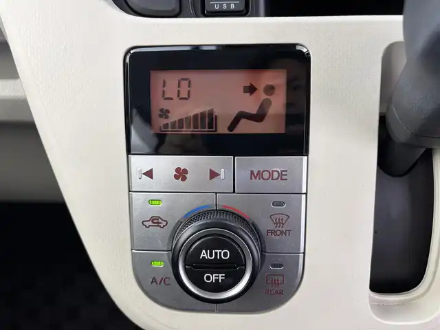ダイハツ ムーヴ X リミテッドⅡ SAⅢ 愛知県 2020(令2)年 0.5万km パールホワイトⅢ 純正ナビ（ワンセグ、CD、DVD、Bluetooth）/ETC/Bカメラ/衝突軽減ブレーキ/レーンキープアシスト/オートハイビーム/ドラレコ前/LEDヘッドライト/スマートキー/シートヒーター（D席）/オートライト/純正14インチAW/純正フロアマット/横滑り防止装置/フォグライト