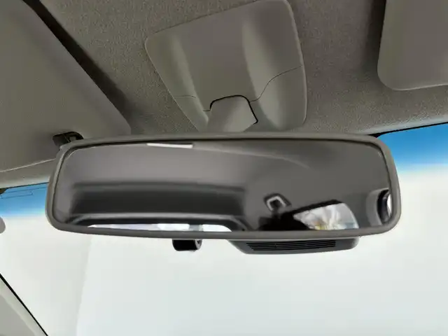 ダイハツ ムーヴ X リミテッドⅡ SAⅢ 愛知県 2020(令2)年 0.5万km パールホワイトⅢ 純正ナビ（ワンセグ、CD、DVD、Bluetooth）/ETC/Bカメラ/衝突軽減ブレーキ/レーンキープアシスト/オートハイビーム/ドラレコ前/LEDヘッドライト/スマートキー/シートヒーター（D席）/オートライト/純正14インチAW/純正フロアマット/横滑り防止装置/フォグライト