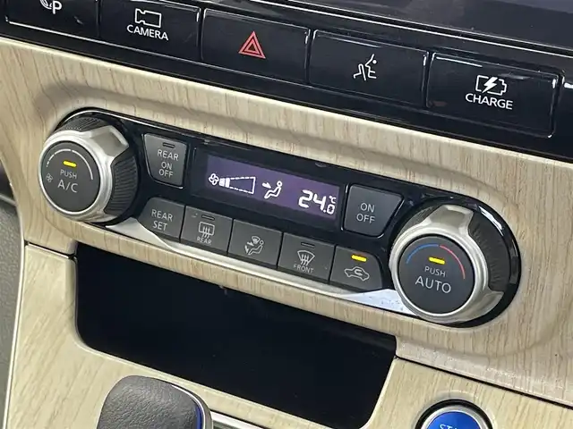 日産 セレナ e－パワー ハイウェイスター V 埼玉県 2020(令2)年 5.4万km オレンジ プロパイロット　純正１０インチナビ　フリップダウンモニター　アラウンドビューモニター　ＢＳＩ　レーダークルーズコントロール　ビルトインＥＴＣ２．０　ドライブレコーダー　ＨＤＭＩ　純正アルミ　ＬＥＤ
