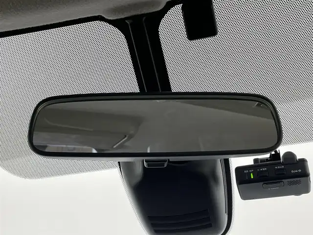 日産 セレナ e－パワー ハイウェイスター V 埼玉県 2020(令2)年 5.4万km オレンジ プロパイロット　純正１０インチナビ　フリップダウンモニター　アラウンドビューモニター　ＢＳＩ　レーダークルーズコントロール　ビルトインＥＴＣ２．０　ドライブレコーダー　ＨＤＭＩ　純正アルミ　ＬＥＤ