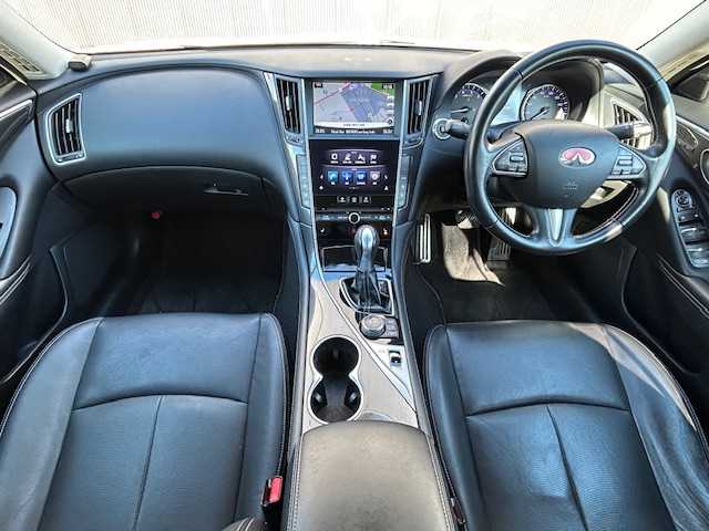 日産 スカイライン ハイブリッド 350GT FOUR Type P 道東・釧路十勝 2014(平26)年 19.9万km クリスタルホワイトパール 4WD/純正ナビ/（CD/SD/Bluetooth/USB/iPod/AUX）/バックカメラ/ETC/レーンキープアシスト/アダプティブクルーズコントロール/横滑り防止/レザーシート/シートヒーター/メモリ機能付パワーシート/LEDヘッドライト/純正17インチアルミホイール/純正フロアマット/スペアキー/説明書