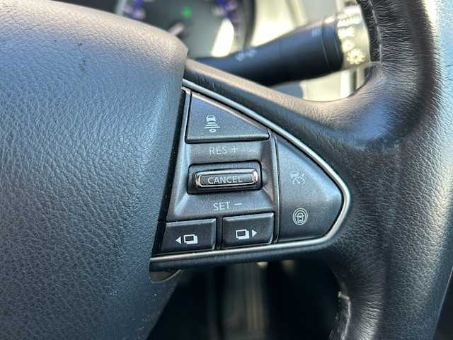 日産 スカイライン ハイブリッド 350GT FOUR Type P 道東・釧路十勝 2014(平26)年 19.9万km クリスタルホワイトパール 4WD/純正ナビ/（CD/SD/Bluetooth/USB/iPod/AUX）/バックカメラ/ETC/レーンキープアシスト/アダプティブクルーズコントロール/横滑り防止/レザーシート/シートヒーター/メモリ機能付パワーシート/LEDヘッドライト/純正17インチアルミホイール/純正フロアマット/スペアキー/説明書