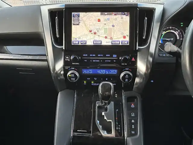 トヨタ アルファードハイブリット SR 道央・札幌 2015(平27)年 11.4万km スパークリングブラックパールクリスタルシャイン ユーザー買取車両/純正HDDナビ/【AM/FM/TV/BT/CD/SD】/純正17インチAW/JBLサウンド/エンジンスタートボタン/MTモード付AT/アイドリンクストップ/スマートキー/スペアキー×１/クルーズコントロール/ETC/USB入力端子/バックカメラ/ドライブレコーダー/両側パワースライドドア/100V電源/オットマン/3列シート/サンルーフ/パワーシート/ハーフレザーシート/AC100電源/ウォークスルー/コーナーセンサー/横滑り防止装置/衝突被害軽減システム/保証書/取扱説明書