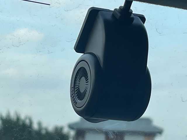 ダイハツ ムーヴ キャンバス ストライプス G 山口県 2023(令5)年 2.3万km シャイニングホワイトパール/スムーズグレーマイカメタリック 純正ディスプレイオーディオ/（USB/HDMI/Bluetooth/AppleCarPlay/androidauto）/全方位カメラ/電動パーキング/シートヒーター（D/N）/両側パワースライドドア/オートライト/オートライトハイビーム/オートブレーキホールド/ワイヤレス充電/温ドリンクホルダー/レザーシートカバー/ドライブレコーダー/ETC/アイドリングストップ