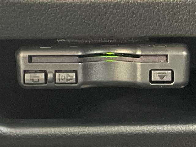 ダイハツ ムーヴ キャンバス ストライプス G 山口県 2023(令5)年 2.3万km シャイニングホワイトパール/スムーズグレーマイカメタリック 純正ディスプレイオーディオ/（USB/HDMI/Bluetooth/AppleCarPlay/androidauto）/全方位カメラ/電動パーキング/シートヒーター（D/N）/両側パワースライドドア/オートライト/オートライトハイビーム/オートブレーキホールド/ワイヤレス充電/温ドリンクホルダー/レザーシートカバー/ドライブレコーダー/ETC/アイドリングストップ