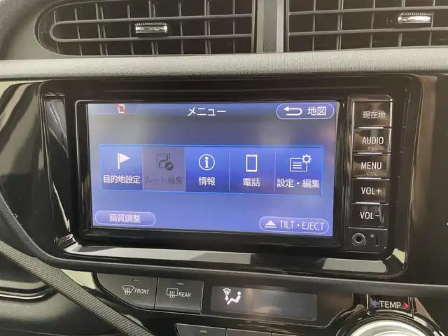 トヨタ アクア S 千葉県 2017(平29)年 4.5万km ダークブルーマイカ トヨタセーフティセンスC/・プリクラッシュセーフティ/・レーンディパーチャーアラート/・オートマチックハイビーム/純正7インチナビ/・Bluetooth/・ワンセグTV/・バックカメラ/スマートキー