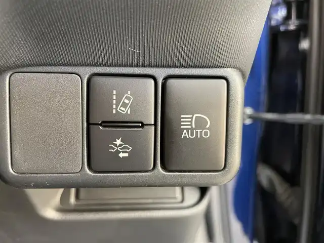 トヨタ アクア S 千葉県 2017(平29)年 4.5万km ダークブルーマイカ トヨタセーフティセンスC/・プリクラッシュセーフティ/・レーンディパーチャーアラート/・オートマチックハイビーム/純正7インチナビ/・Bluetooth/・ワンセグTV/・バックカメラ/スマートキー