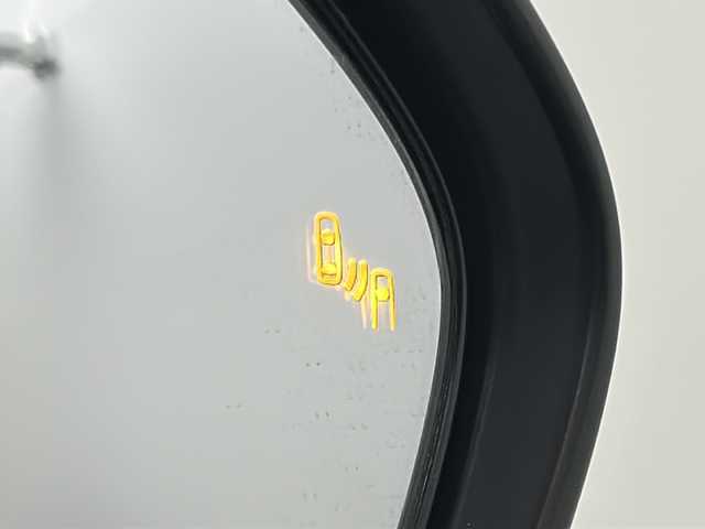 トヨタ プリウス A 宮城県 2016(平28)年 8万km アティチュードブラックマイカ 禁煙車/社外エアロパーツ/トヨタセーフティーセンス/・プリクラッシュセーフティーシステム/・レーンディバ―チャーアラート/・オートマチックハイビーム/・レーダークルーズコントロール/・インテリジェントクリアランスソナー/ブラインドスポットモニター/ヘッドアップディスプレイ/純正7インチナビ/地図SD無し/・BT.CD.DVD.SD/フルセグテレビ/ビルトインETC/社外ドライブレコーダー/LEDヘッドライト/LEDフォグランプ/革巻きステアリング/ステアリングスイッチ/横滑り防止機能/アイドリングストップ/プッシュスタート/スマートキー（2本）/防眩ルームミラー/純正15インチスチールキャップ/純正フロアマット/純正ドアバイザー