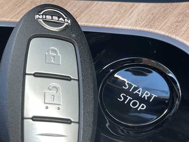 日産 オーラ G レザーエディション 福岡県 2021(令3)年 1.7万km プレミアムコロナオレンジ ・プロパイロット /・全周囲カメラ /・レザーシート /・寒冷地仕様車 /・インテリジェントルームミラー /・フルセグTV ステアリングヒーター /・D/N席シートヒーター /・BSM /・ACC エマージェンシーブレーキ LDA /・オートLEDライト/LEDフォグ/オートハイビーム/・パワーモードセレクト/・電格ミラー/・スマートキー/プッシュスタート