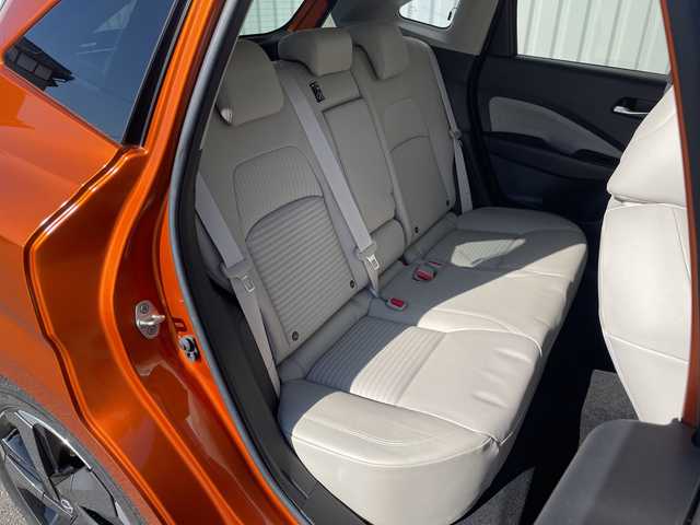 日産 オーラ G レザーエディション 福岡県 2021(令3)年 1.7万km プレミアムコロナオレンジ ・プロパイロット /・全周囲カメラ /・レザーシート /・寒冷地仕様車 /・インテリジェントルームミラー /・フルセグTV ステアリングヒーター /・D/N席シートヒーター /・BSM /・ACC エマージェンシーブレーキ LDA /・オートLEDライト/LEDフォグ/オートハイビーム/・パワーモードセレクト/・電格ミラー/・スマートキー/プッシュスタート