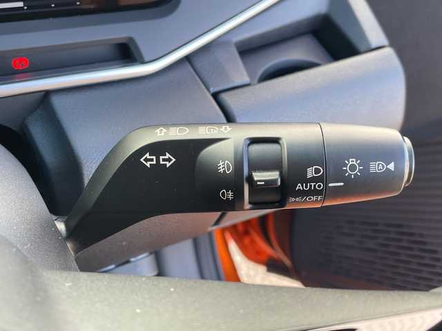 日産 オーラ G レザーエディション 福岡県 2021(令3)年 1.7万km プレミアムコロナオレンジ ・プロパイロット /・全周囲カメラ /・レザーシート /・寒冷地仕様車 /・インテリジェントルームミラー /・フルセグTV ステアリングヒーター /・D/N席シートヒーター /・BSM /・ACC エマージェンシーブレーキ LDA /・オートLEDライト/LEDフォグ/オートハイビーム/・パワーモードセレクト/・電格ミラー/・スマートキー/プッシュスタート