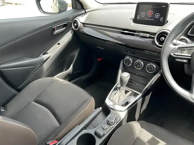 マツダ マツダ２ 15S プロアクティブ Sパッケージ 富山県 2021(令3)年 2.7万km ディープクリムゾンマイカ 純正メーカーナビ/フルセグTV/DVD再生/ETC/Bluetooth搭載/アラウンドビューモニター/コーナーセンサー/レーダークルーズコントロール/衝突被害軽減システム/横滑り防止装置/アイドリングストップ/ドアバイザー/プッシュスタート/シートヒーターD＋N席/SPORTモード搭載/LEDオートライト/純正AW付夏タイヤ4本積み込み
