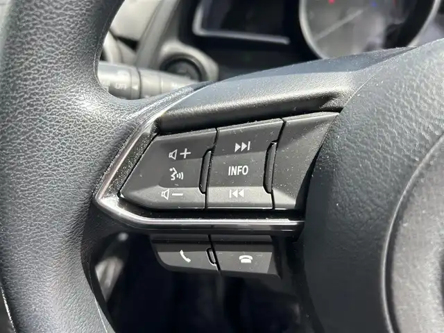 マツダ マツダ２ 15S プロアクティブ Sパッケージ 富山県 2021(令3)年 2.7万km ディープクリムゾンマイカ 純正メーカーナビ/フルセグTV/DVD再生/ETC/Bluetooth搭載/アラウンドビューモニター/コーナーセンサー/レーダークルーズコントロール/衝突被害軽減システム/横滑り防止装置/アイドリングストップ/ドアバイザー/プッシュスタート/シートヒーターD＋N席/SPORTモード搭載/LEDオートライト/純正AW付夏タイヤ4本積み込み