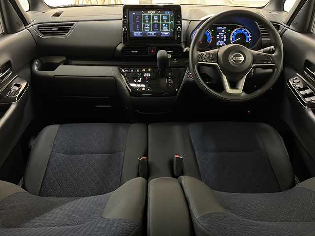 日産 ルークス ハイウェイスター X 新潟県 2021(令3)年 3.8万km ブラック 4WD/純正9インチSDナビ(MM320D-L)/CD/DVD/BT/フルセグテレビ/SDミュージックサーバー/全方位カメラ/ETC/ドライブレコーダー/衝突被害軽減ブレーキ/レーンキープアシスト/片側パワースライドドア/ベンチシート/シートヒーター /ステアリングスイッチ/スマートキー/プッシュスタート/LEDヘッドライト/オートライト/オートハイビーム/フォグランプ/純正14インチアルミホイール