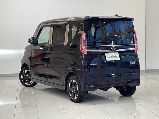 日産 ルークス ハイウェイスター X 新潟県 2021(令3)年 3.8万km ブラック 4WD/純正9インチSDナビ(MM320D-L)/CD/DVD/BT/フルセグテレビ/SDミュージックサーバー/全方位カメラ/ETC/ドライブレコーダー/衝突被害軽減ブレーキ/レーンキープアシスト/片側パワースライドドア/ベンチシート/シートヒーター /ステアリングスイッチ/スマートキー/プッシュスタート/LEDヘッドライト/オートライト/オートハイビーム/フォグランプ/純正14インチアルミホイール
