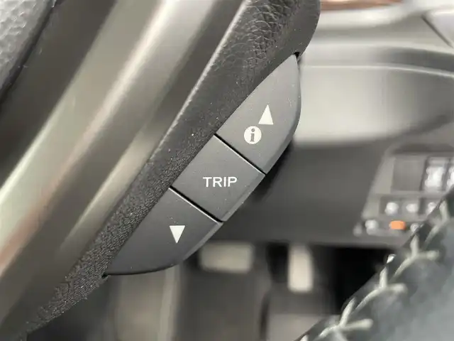 ホンダ フリード クロスター ホンダセンシング 富山県 2020(令2)年 3.9万km プラチナホワイトパール 社外ナビ(AM/FM/BT/CD/DVD)/フルセグTV/バックカメラ/エンジンスターター/レーダークルーズコントロール/衝突軽減装置/レーンキープアシスト/両側パワースライドドア/ウインドシールドデアイサー/アイドリングストップ/横滑り防止装置/ETC/後方コーナーセンサー/前席シートヒーター/LEDヘッドライト/オートライト/純正AW/社外フロアマット/フォグランプ/スマートキー/スペアキー1本/プッシュスタート/取扱説明書/保証書